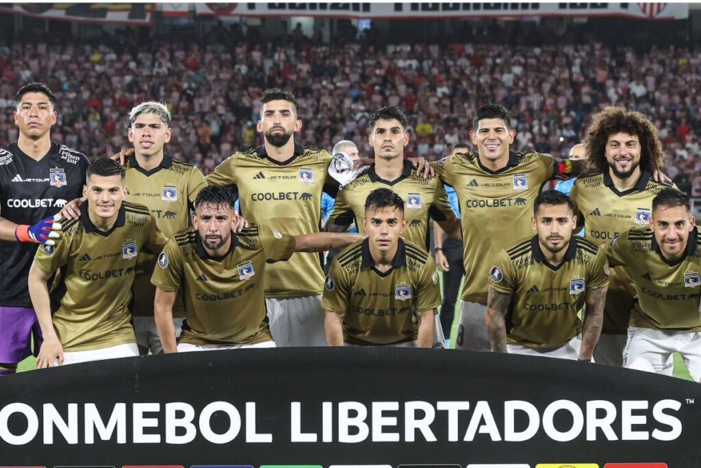 Formación titular de Colo-Colo en Copa Libertadores.