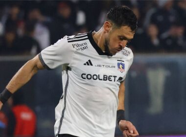 Ramiro González durante un partido con Colo-Colo.