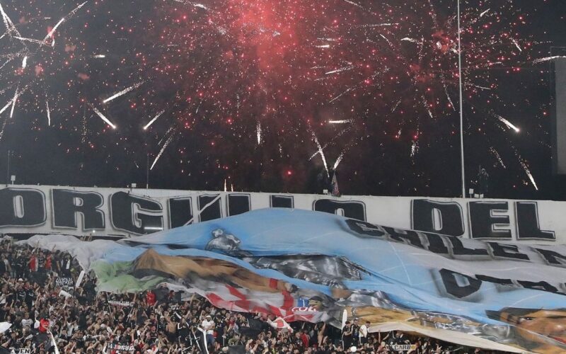 Hinchas de Colo-Colo durante el duelo frente a River Plate por Copa Libertadores.