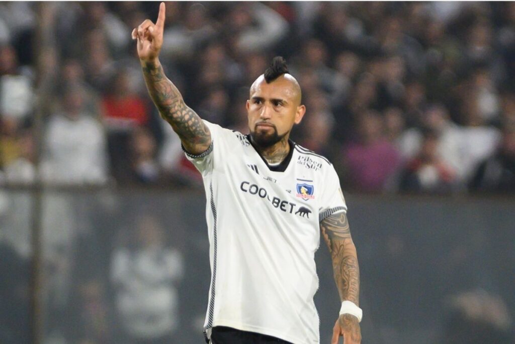 Arturo Vidal durante el partido frente a River Plate.