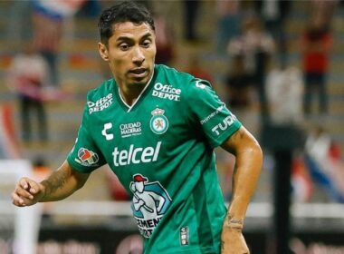 Luciano Cabral en un partido con el León de México.