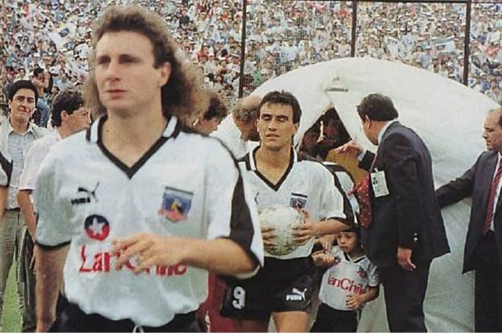 Marcelo Barticciotto en el partido de inauguración del Estadio Monumental.