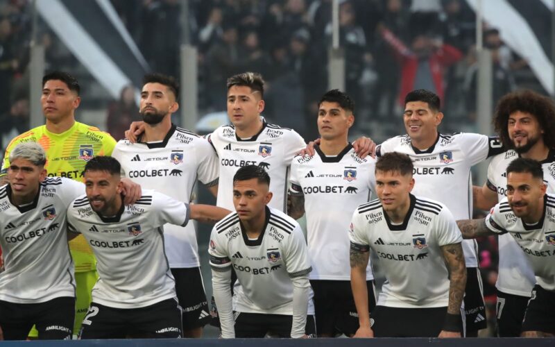 Formación de Colo-Colo vs Ñublense en el Estadio Monumental.