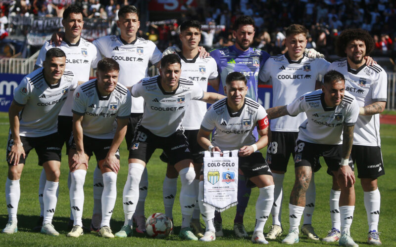 Formación de Colo-Colo.