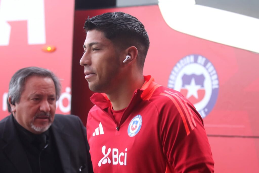 Brayan Cortés durante una fecha FIFA con la Selección Chilena.