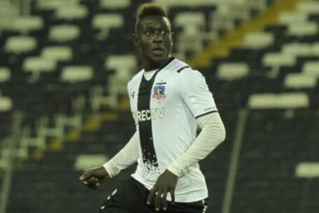 Modou Jadama jugando por Colo-Colo.