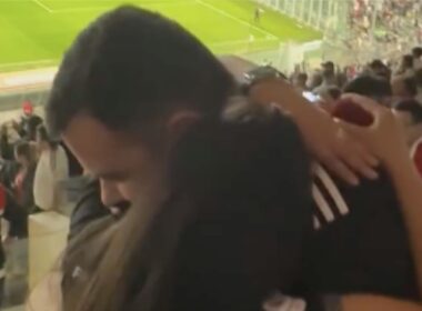 pedida de matrimonio en el Estadio Monumental.