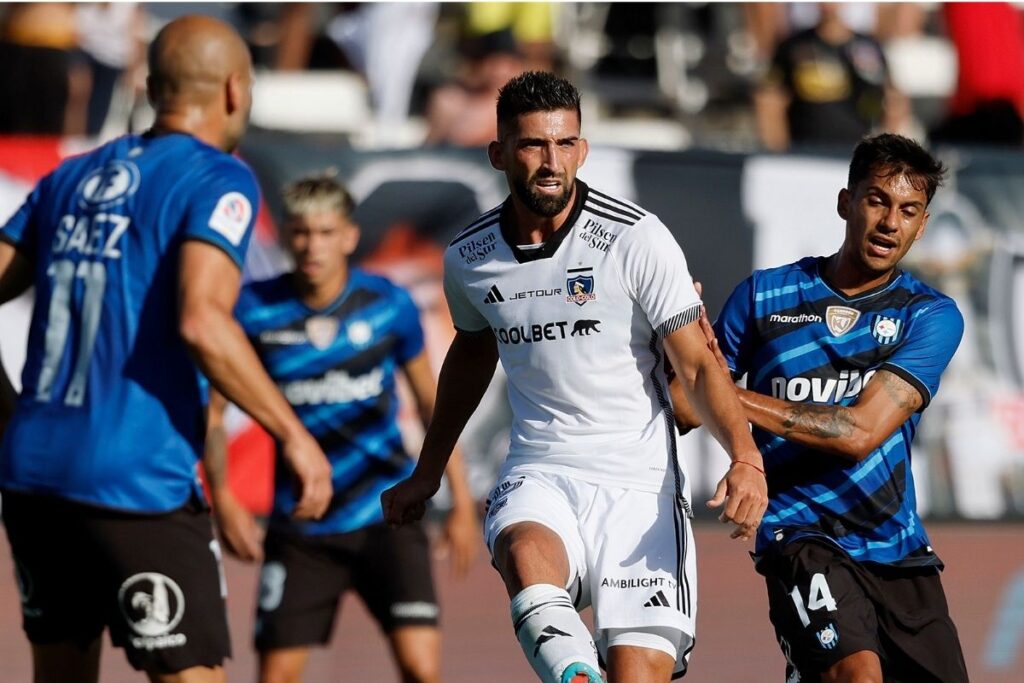 Emiliano Amor en el partido de Colo-Colo frente a Huachipato.