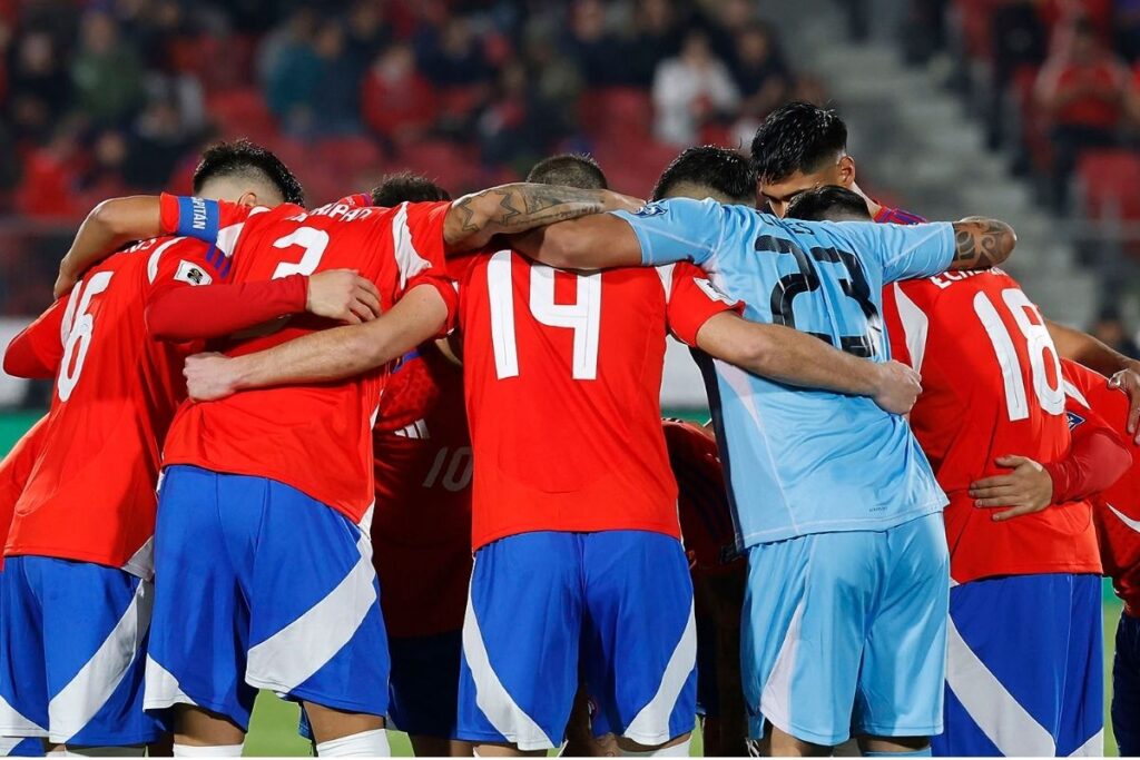 Jugadores de la Selección Chilena en el duelo frente a Brasil.