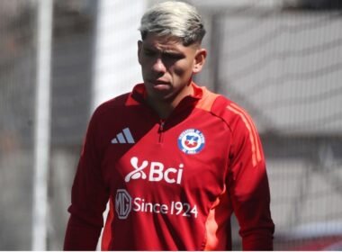 Carlos Palacios durante un entrenamiento de la Selección Chilena