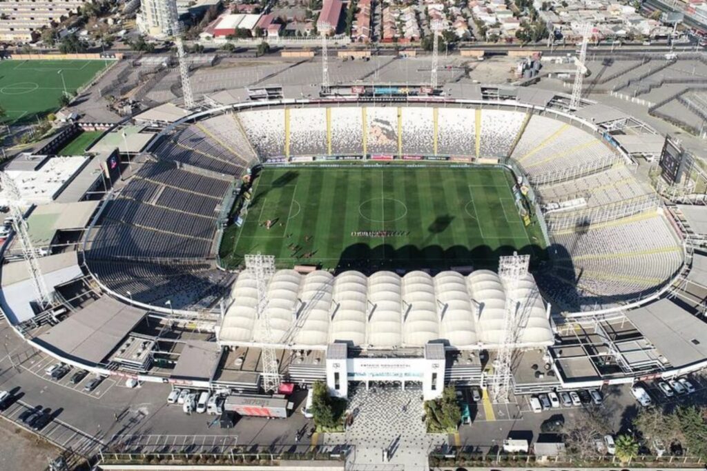 Toma aérea del Estadio Monumental.