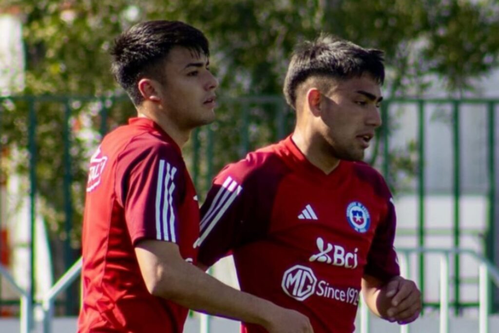 Nicolás Suárez durante un amistoso con la Selección Chilena Sub-20.