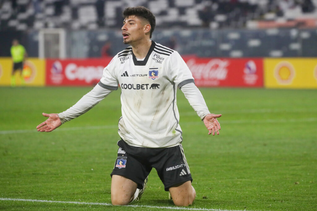 Alexander Oroz durante el partido frente O'Higgins por Copa Chile.