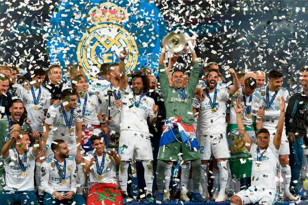 Real Madrid celebrando la obtención de una UEFA Champions League.