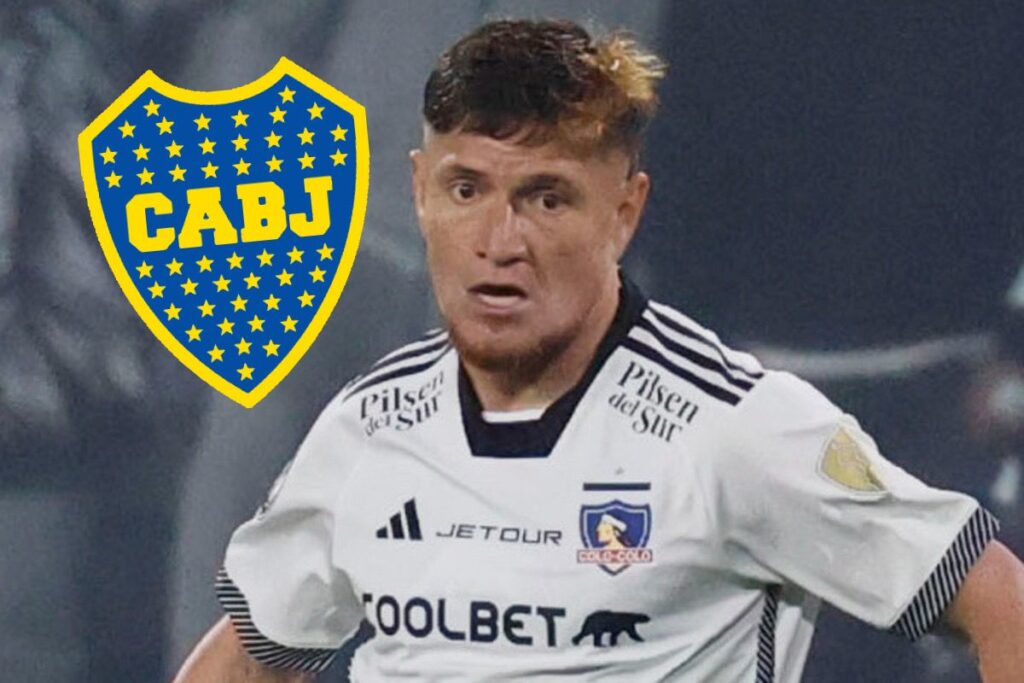 Primer plano de Leonardo Gil con camiseta de Colo-Colo y escudo de Boca Juniors.