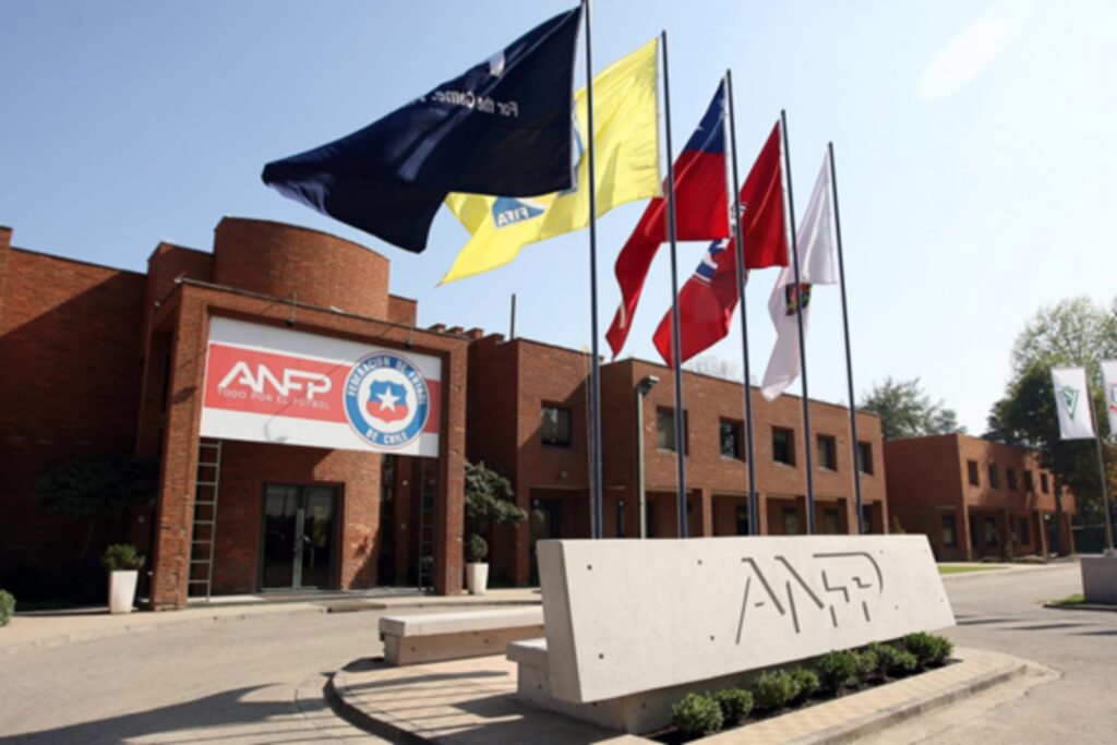 Edificio de la ANFP en Quilín.