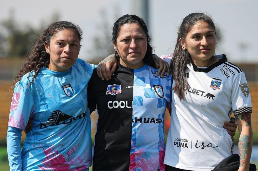 Reunión de Yenny Acuña y su familia tras el partido de Colo-Colo Femenino vs Deportes Iquique