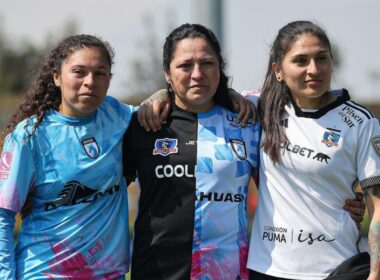 Reunión de Yenny Acuña y su familia tras el partido de Colo-Colo Femenino vs Deportes Iquique