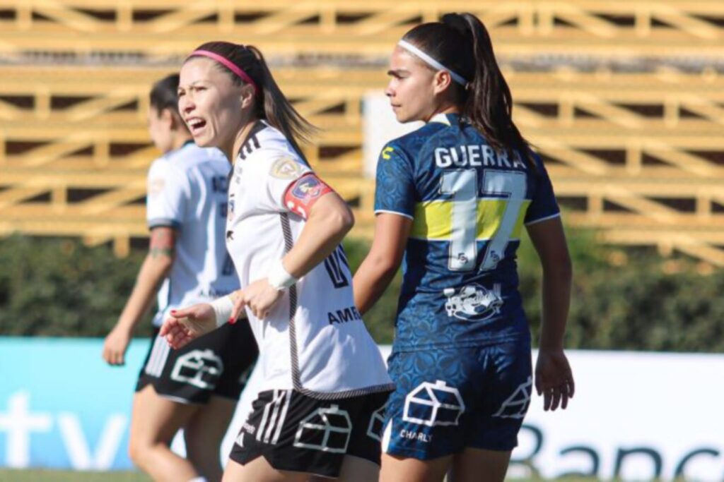 Yanara Aedo en un partido de Colo-Colo vs Everton Femenino