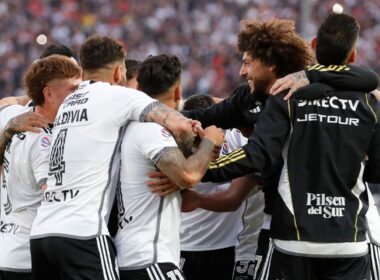 Jugadores de Colo-Colo celebrando