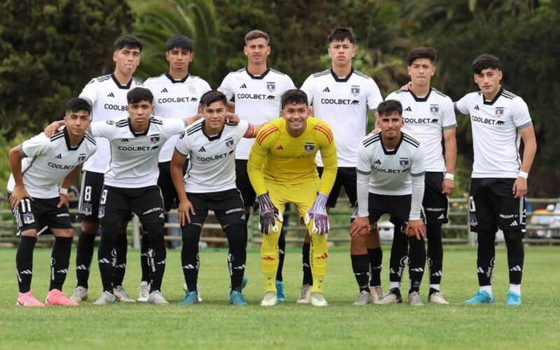 Formación de Colo-Colo Proyección frente a Santiago Wanderers.