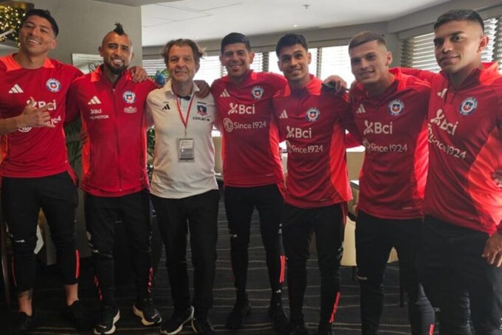 Jugadores de Colo-Colo en la Selección Chilena junto a Aníbal Mosa.