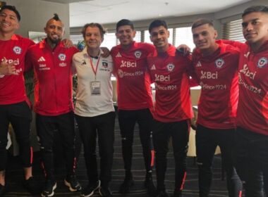 Jugadores de Colo-Colo en la Selección Chilena junto a Aníbal Mosa.