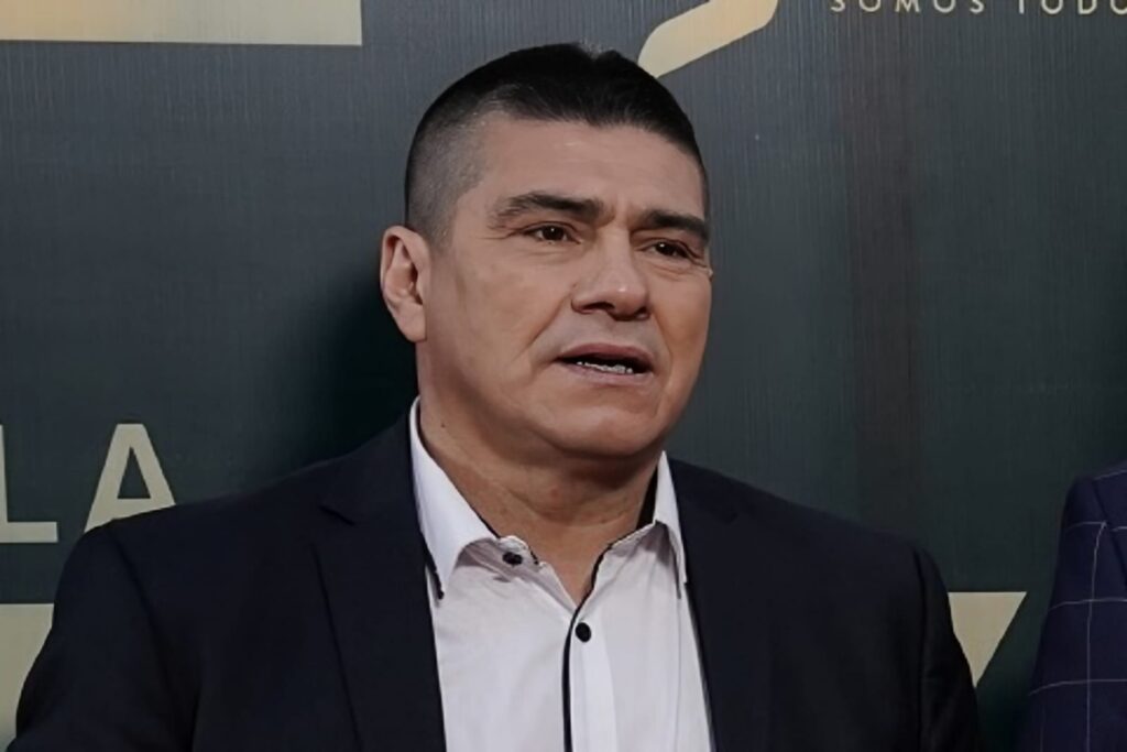 Primer plano a Marcelo Vega en la Gala Crack.