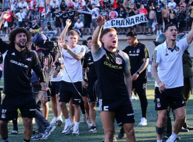 Jugadores de Colo-Colo celebrando el título del Campeonato Nacional.