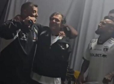 Jorge Almirón, Aníbal Mosa y Arturo Vidal celebrando el título 34 de Colo-Colo.