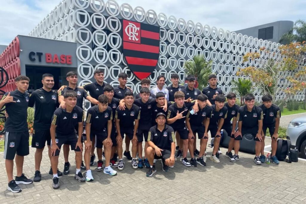 Colo-Colo Sub-16 en el Centro Deportivo de Flamengo.