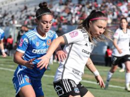 Colo-Colo Femenino frente a Universidad de Chile.