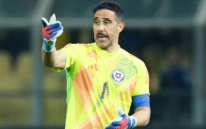 Claudio Bravo en la Selección Chilena.