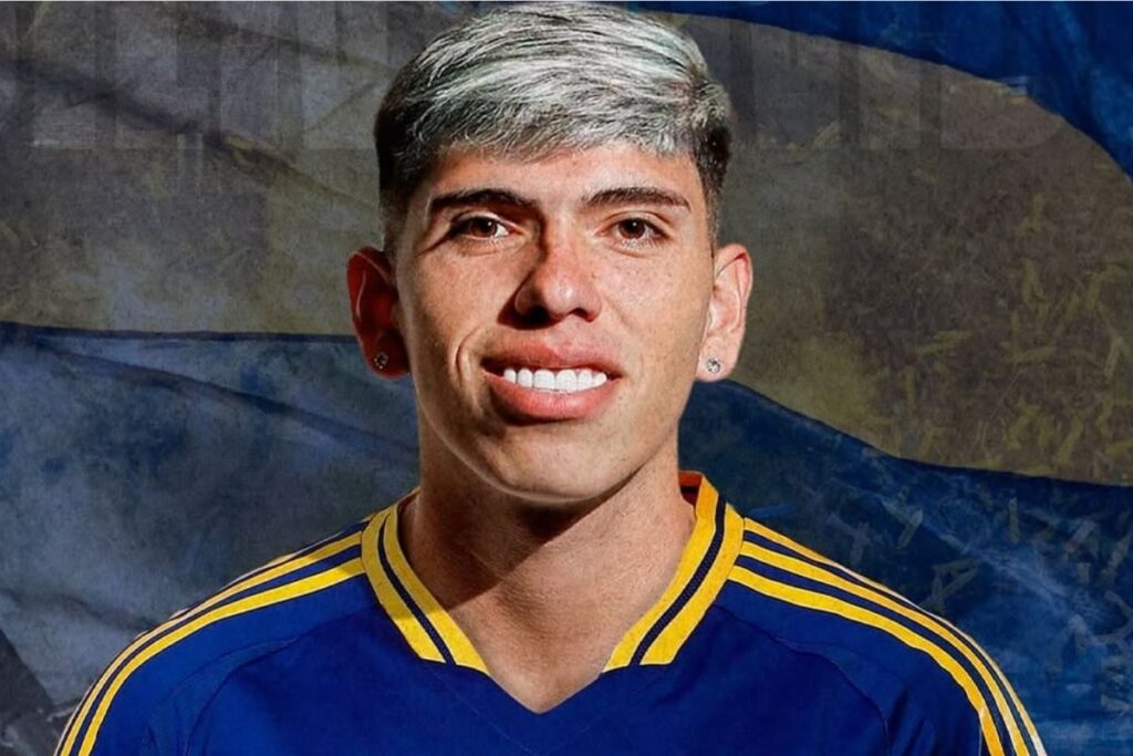 Carlos Palacios fue presentado como refuerzo de Boca Juniors.