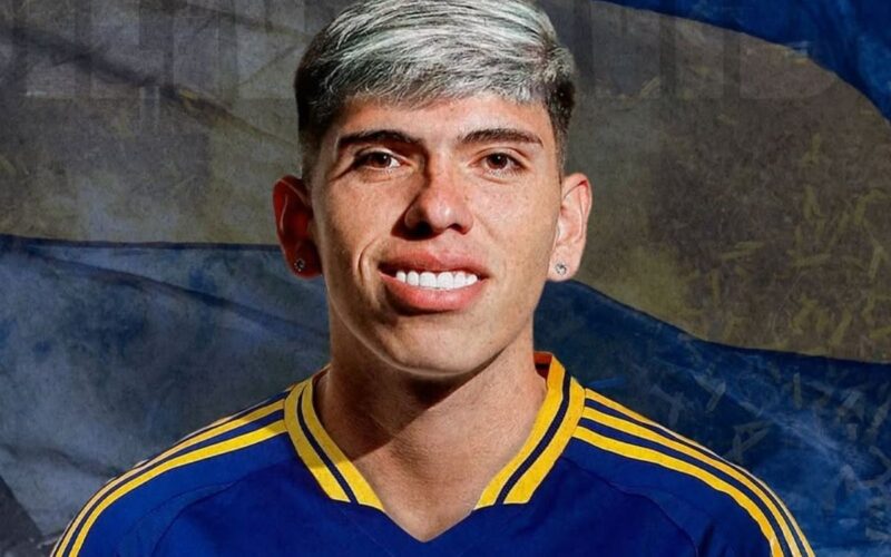 Carlos Palacios fue presentado como refuerzo de Boca Juniors.