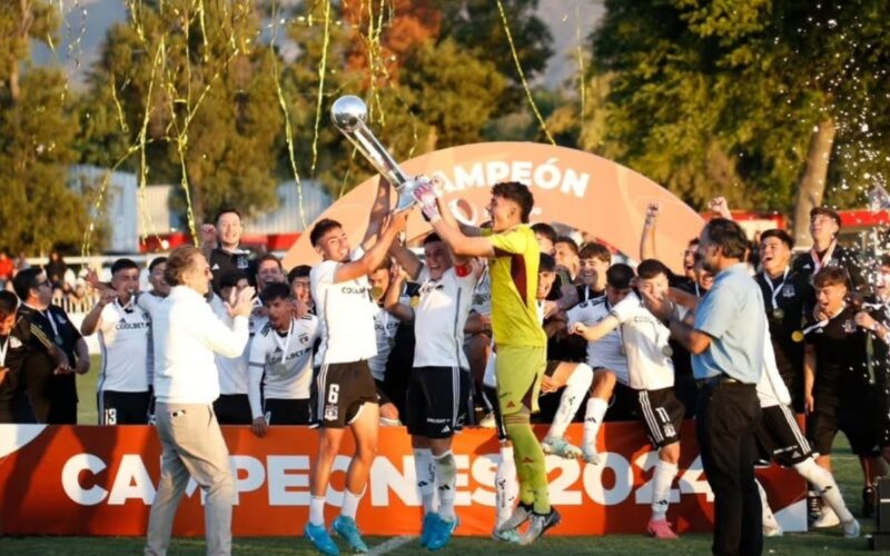 Colo-Colo fútbol joven campeón del Torneo de Proyección