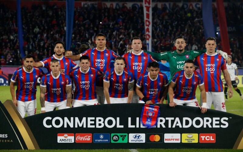 Formación de Cerro Porteño vs Colo-Colo en la Copa Libertadores 2024.