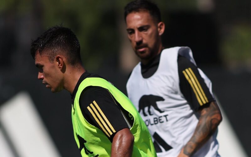 Jugadores de Colo-Colo trabajando en la pretemporada.