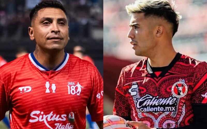 Gonzalo Jara y Nicolás Díaz con camiseta de Xolos de Tijuana.