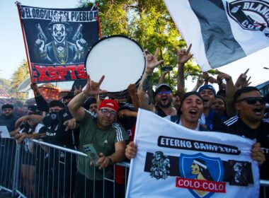 Hinchas de Colo-Colo en la previa del partido frente a Deportes Copiapó.