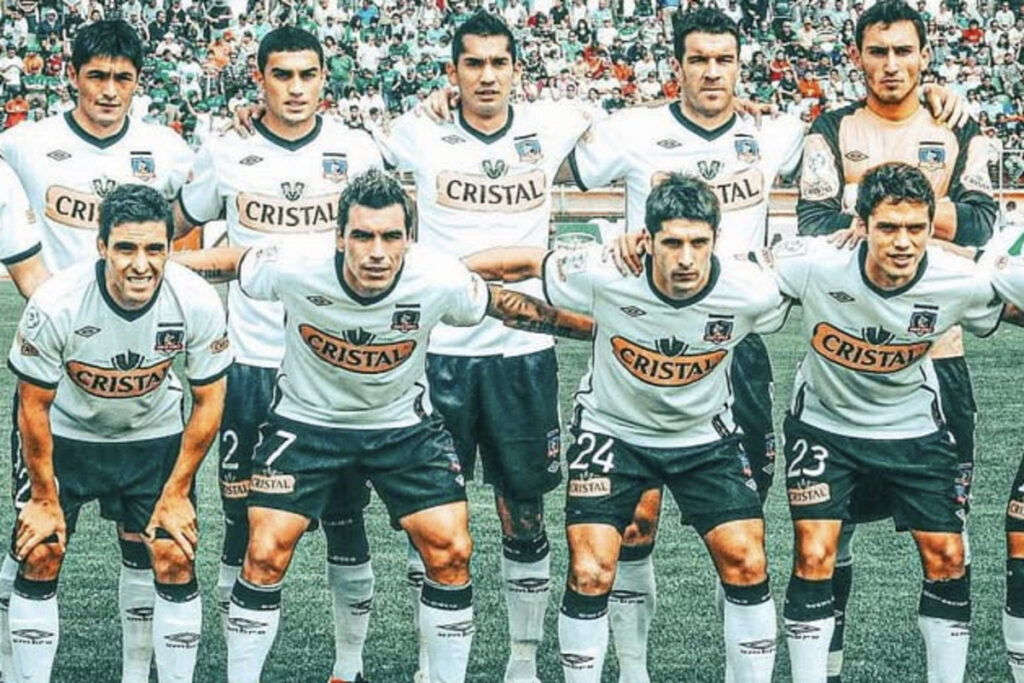 Jugadores de Colo-Colo formados para una foto oficial.