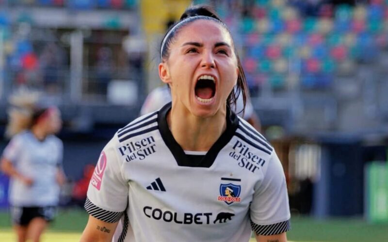 Javiera Grez celebrando su gol contra Universidad de Chile.