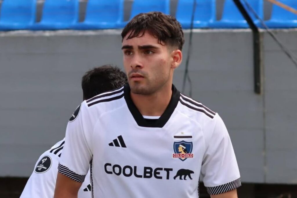 Primer plano a Martín Silva con la camiseta de Colo-Colo en la Copa Libertadores Sub-20.