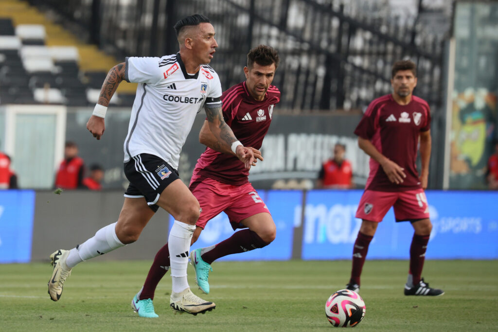 Lucas Barrios en el Duelo de Leyendas.