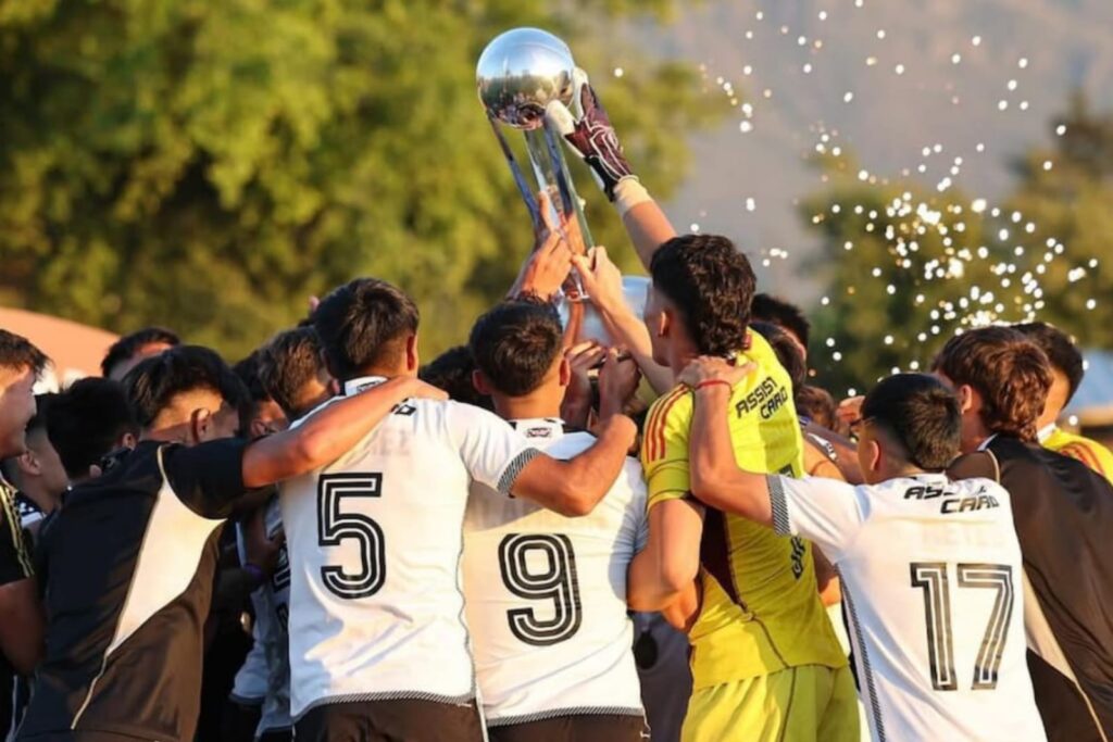 Colo-Colo campeón Proyección.