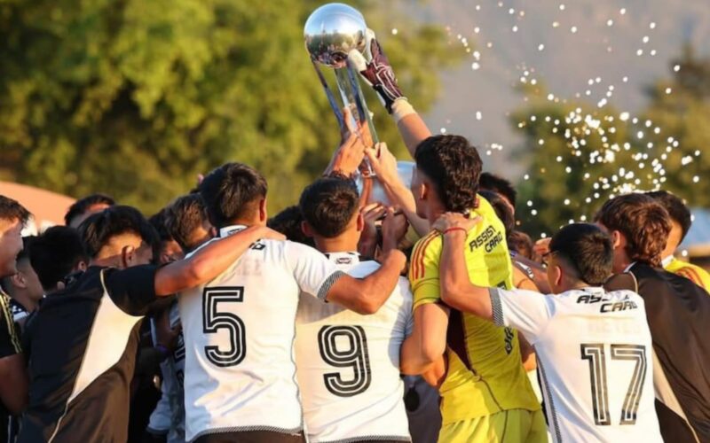 Colo-Colo campeón Proyección.