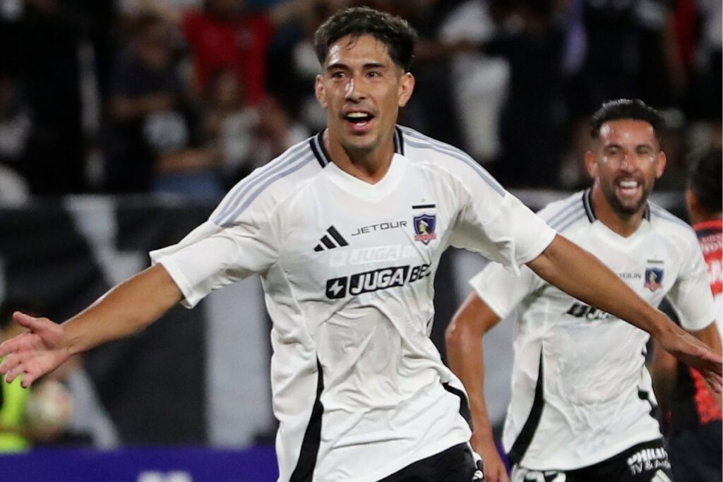 Salomón Rodríguez anota su primer gol con Colo-Colo frente a Deportes Limache en Copa Chile