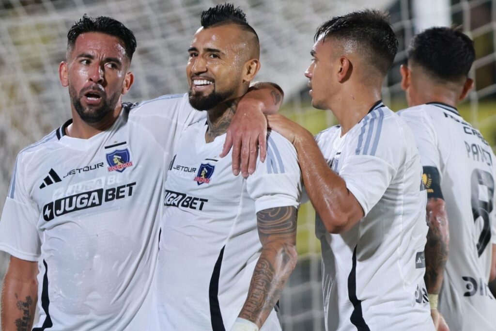 Colo-Colo frente a Peñarol.