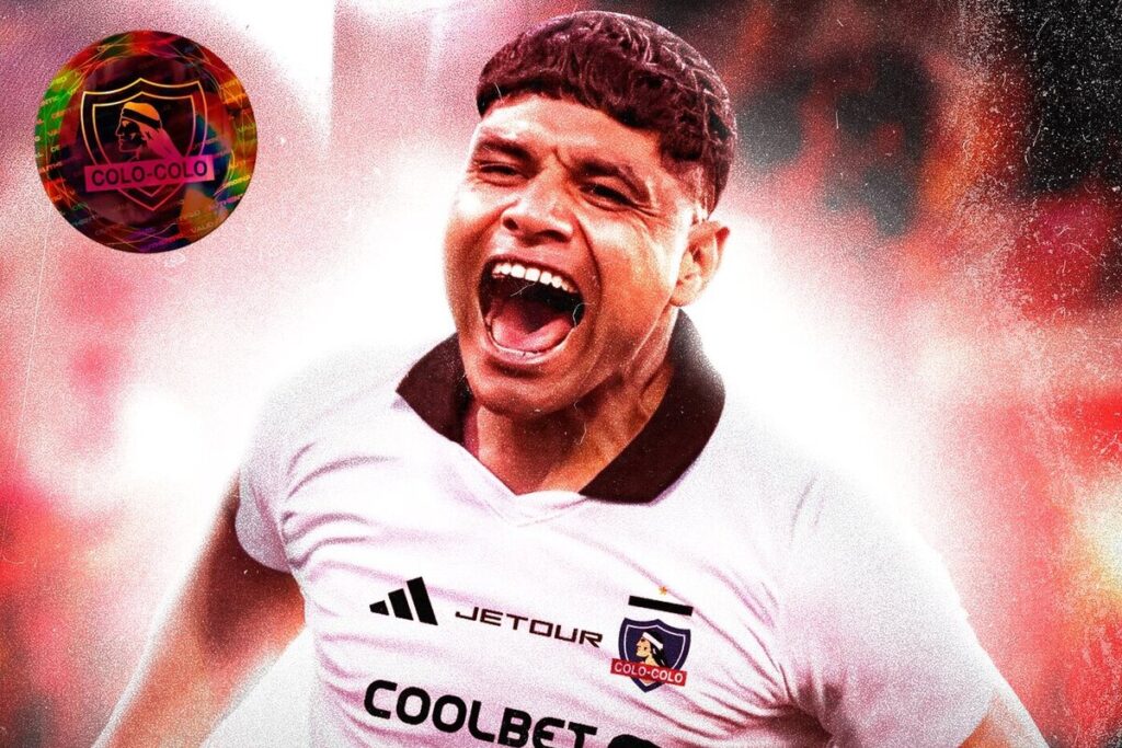 Claudio Aquino con la camiseta de Colo-Colo.