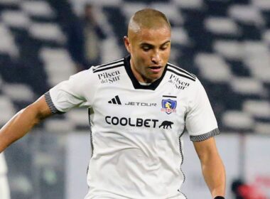 Leandro Benegas con la camiseta de Colo-Colo.